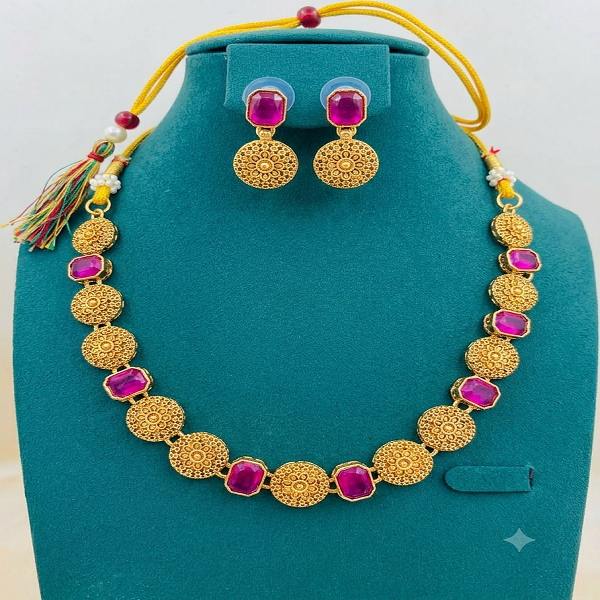 Pink Stone Choker Necklace Set
